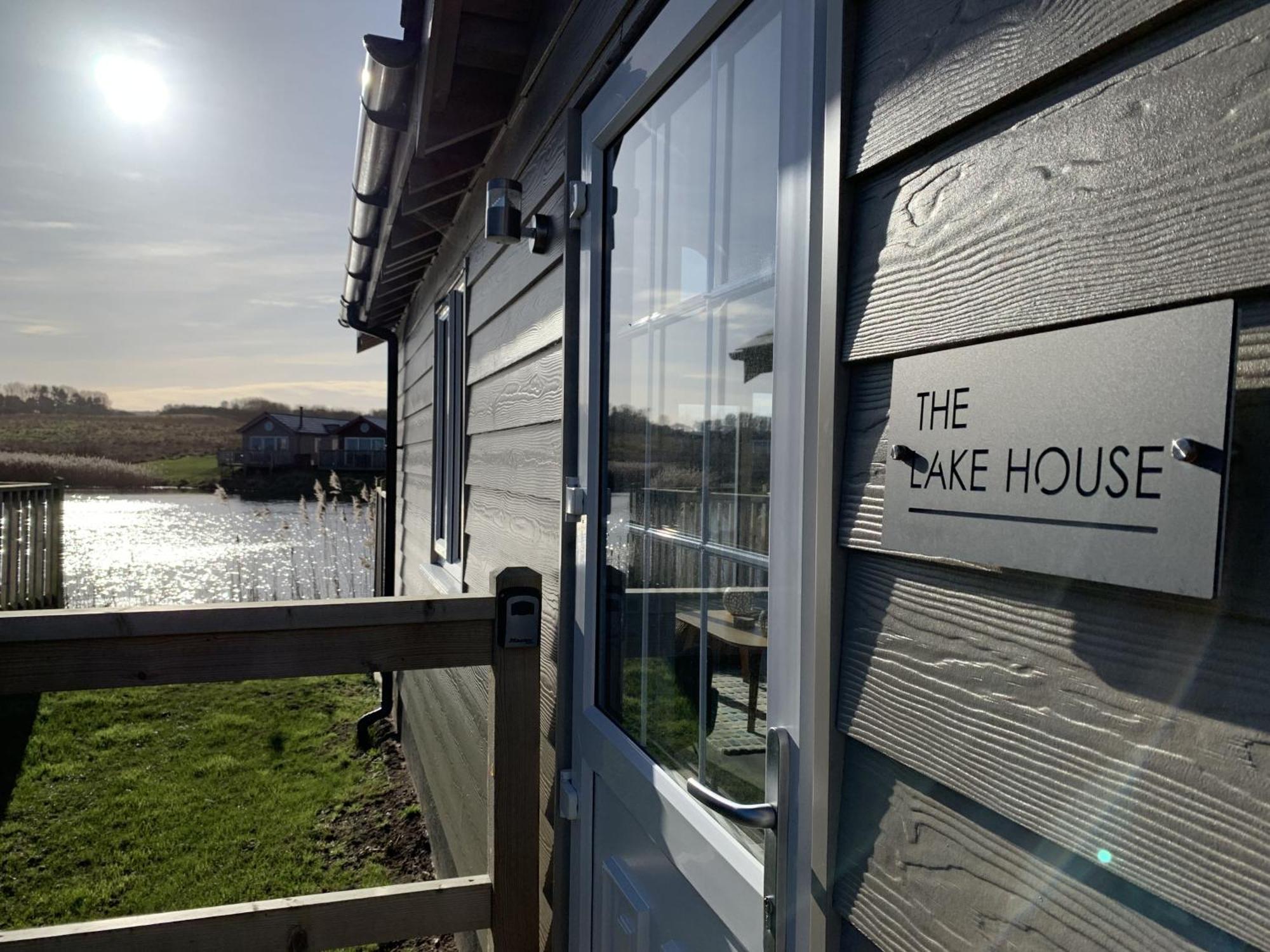 The Lake House At The Bay Filey, Sleeps 4, 1 Dog Welcome For Free Too Buitenkant foto