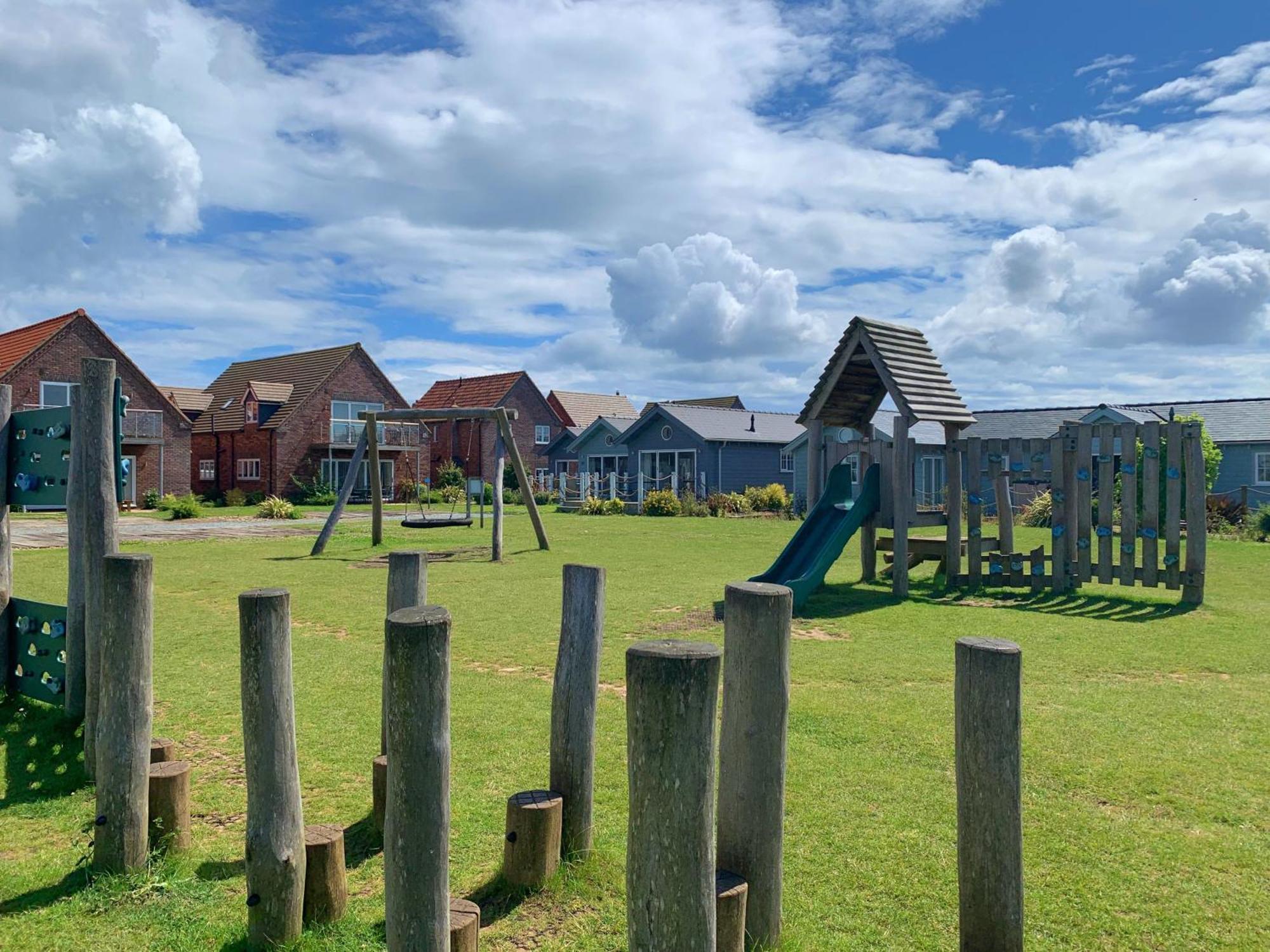 The Lake House At The Bay Filey, Sleeps 4, 1 Dog Welcome For Free Too Buitenkant foto